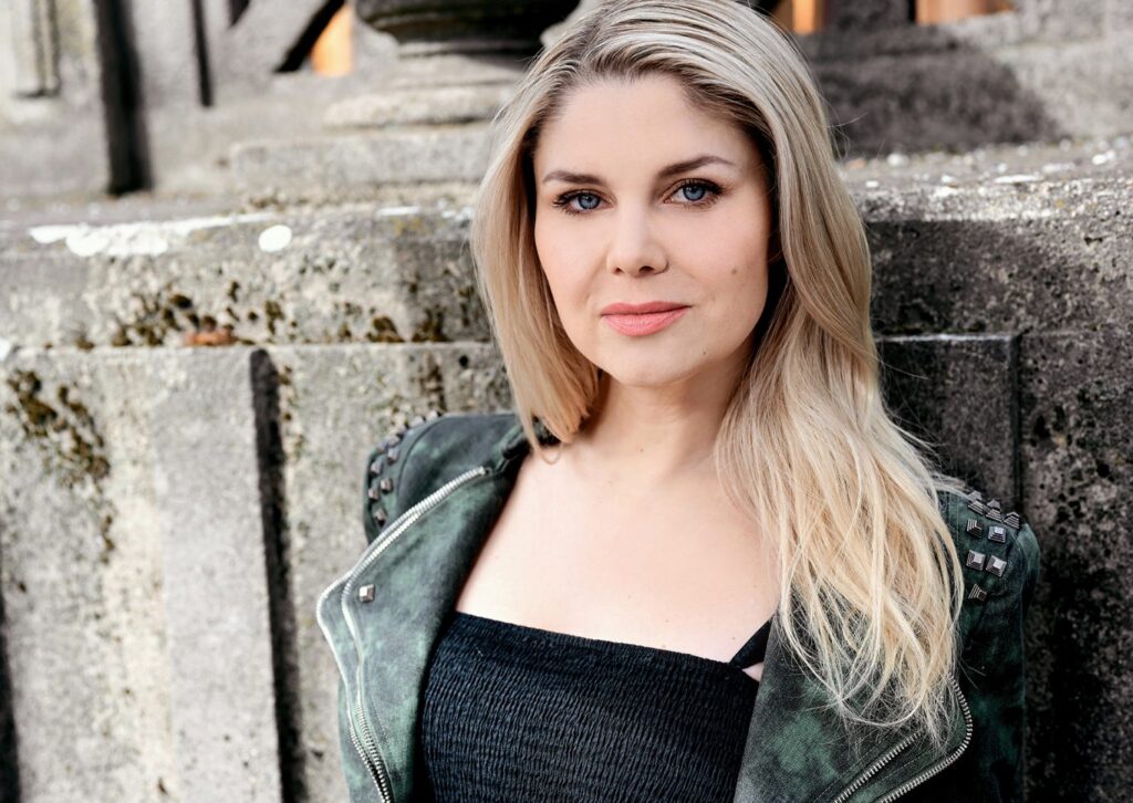 Yvonne Woelke Verbotene Liebe Yvonne Woelke Verbotene Liebe
