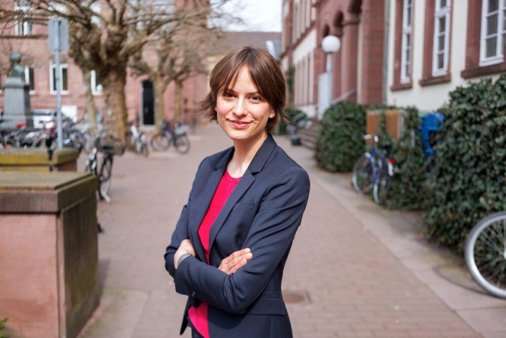 Nora Szech Lebenslauf