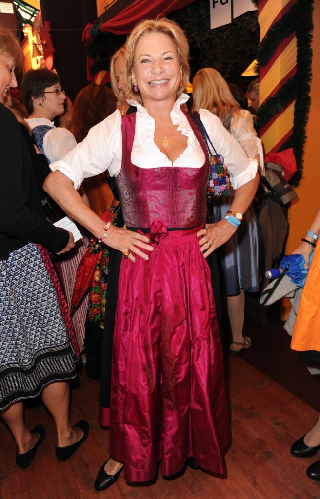 Angela Wepper Wikipedia